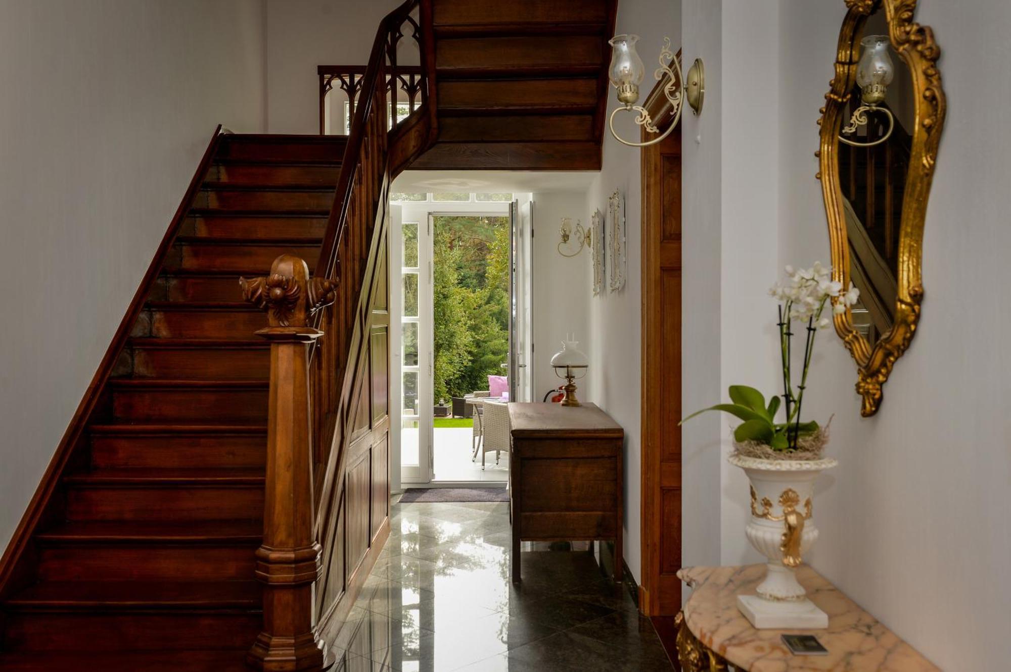 Insel-Apartment Im Herrenhaus Rheinblick 克桑滕 外观 照片